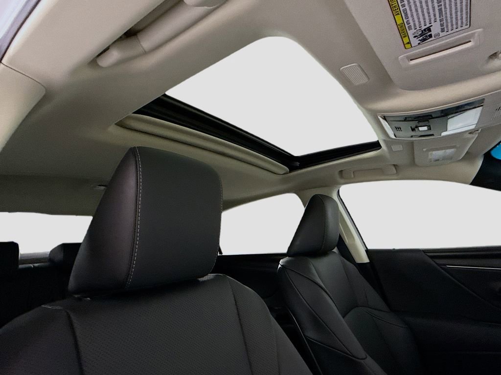 Certified 2025 Lexus ES 300h w/ Premium Package FWD image 18