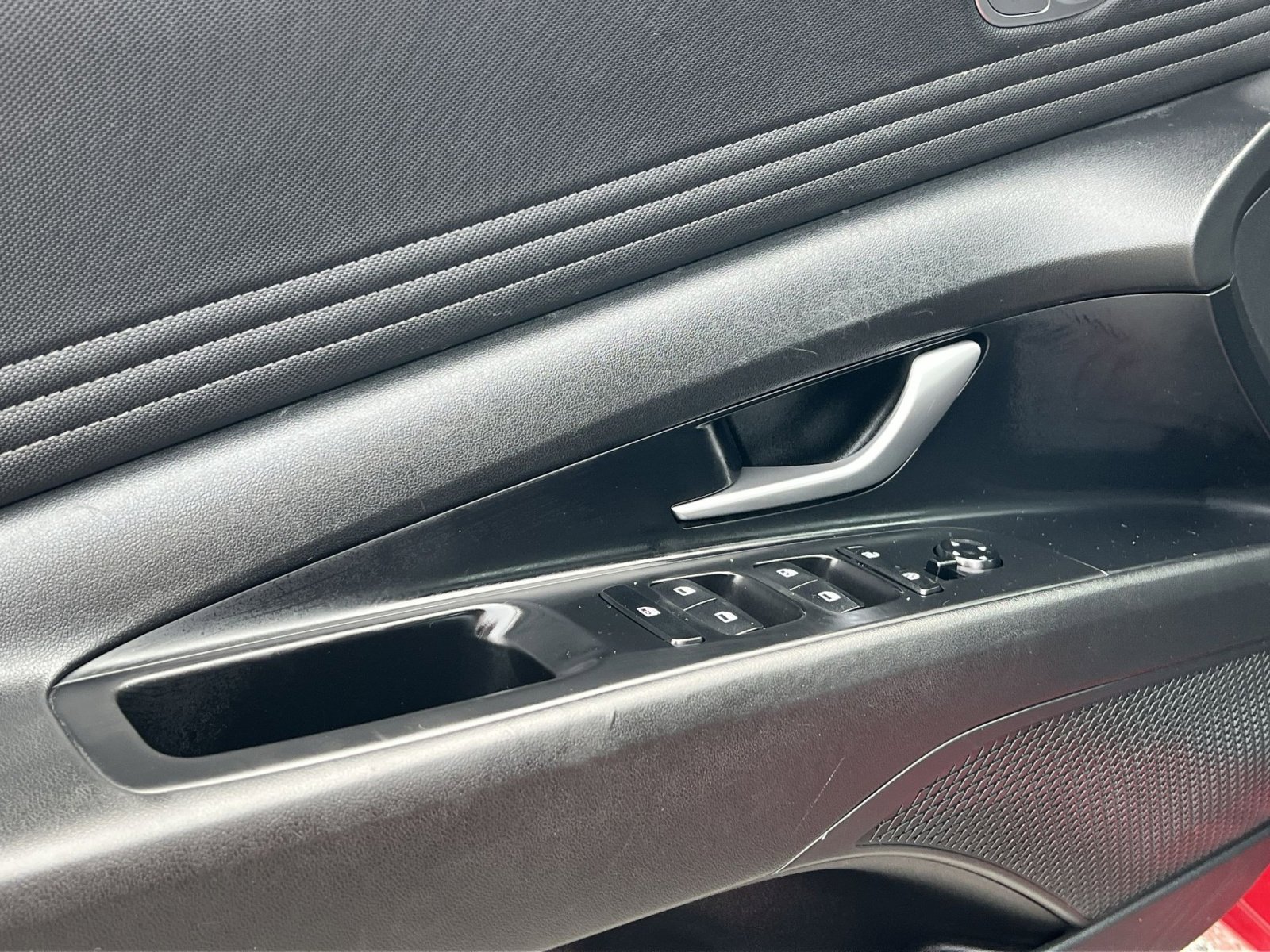 Used 2023 Hyundai Elantra Limited image 14