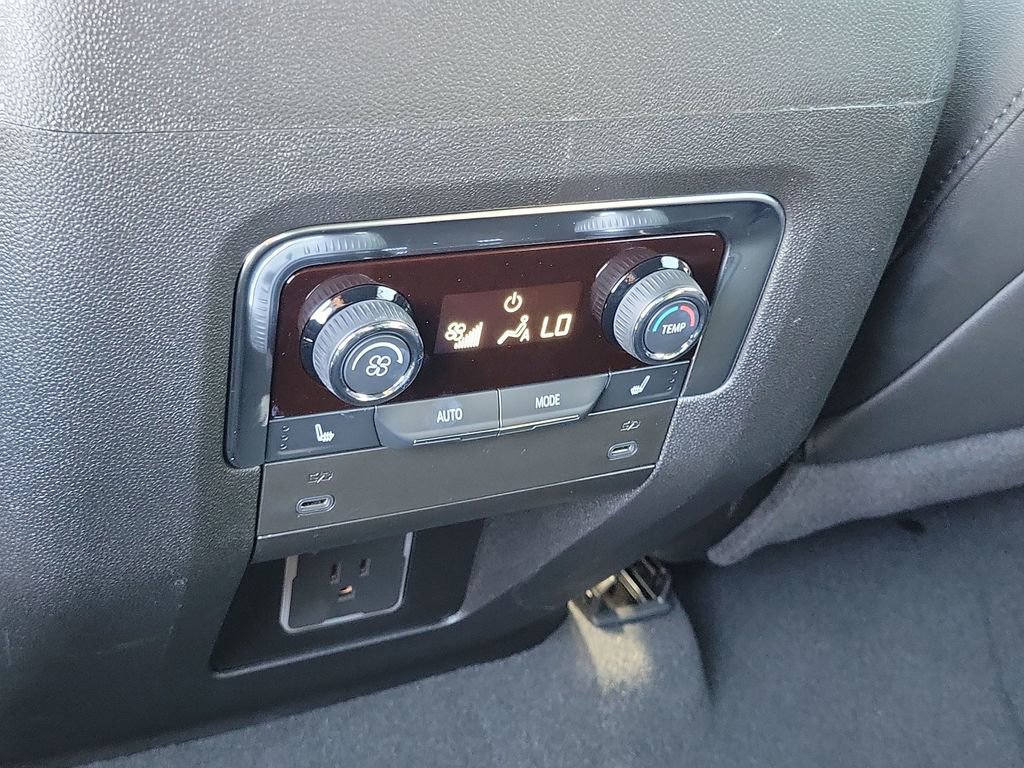 Used 2026 Chevrolet Tahoe LT w/ Comfort Package image 21