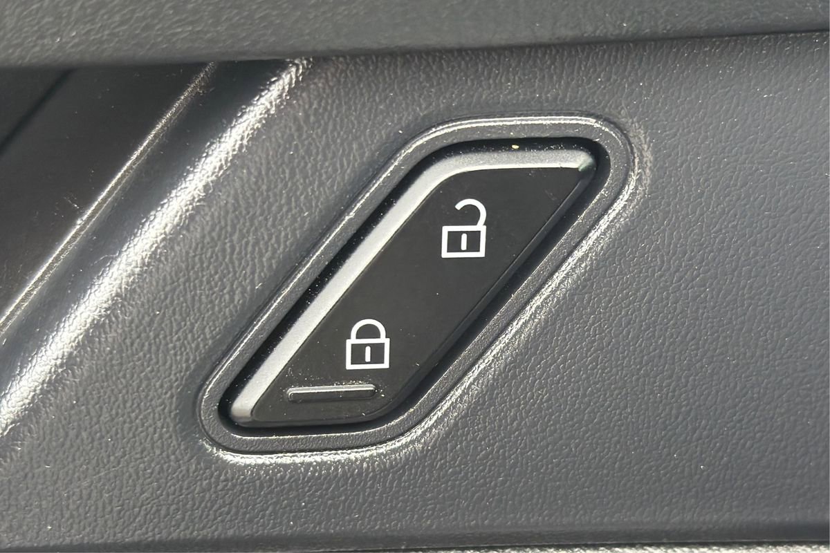 Used 2021 MAZDA CX-30 AWD 2.5 S w/ Select Package image 36