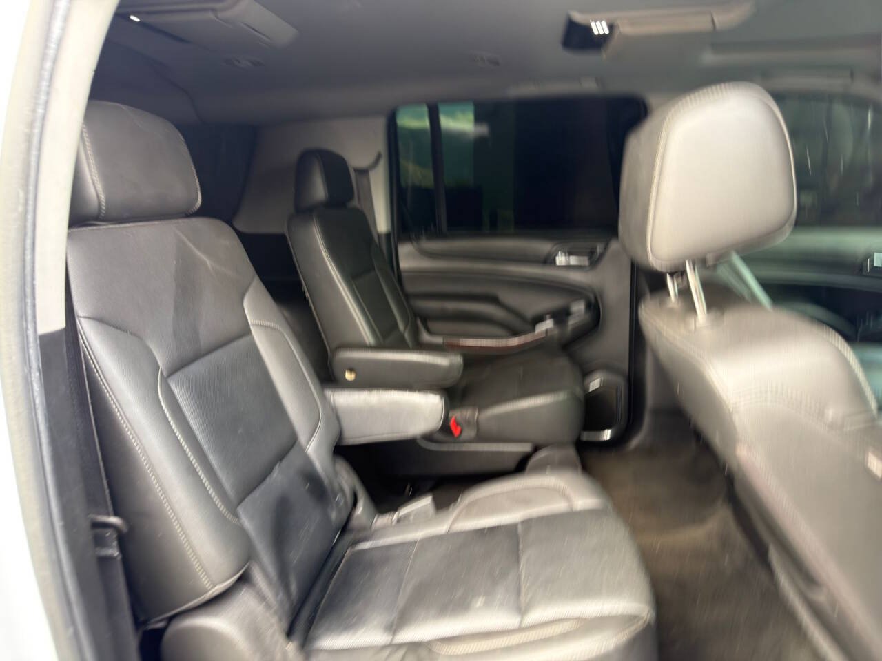 Used 2018 GMC Yukon XL SLT w/ Open Road Package AWD/4WD image 12