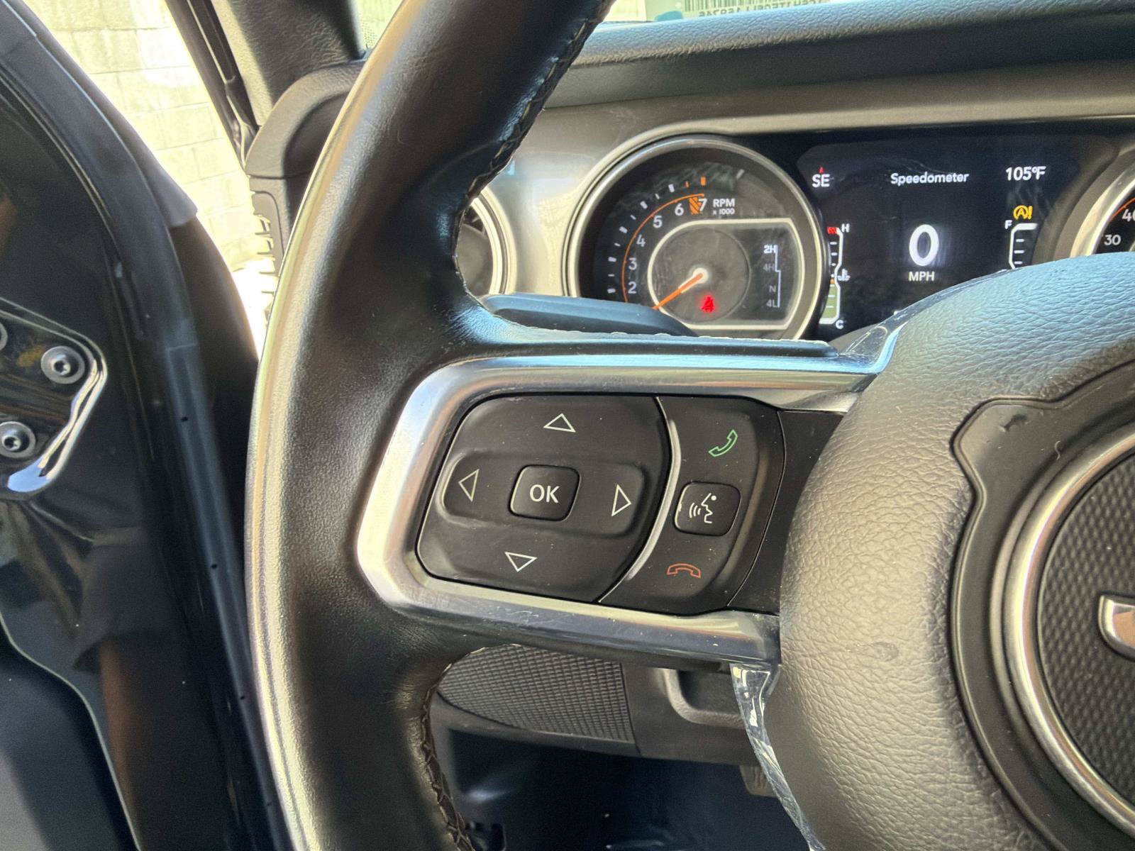 Used 2020 Jeep Gladiator Overland AWD/4WD image 16