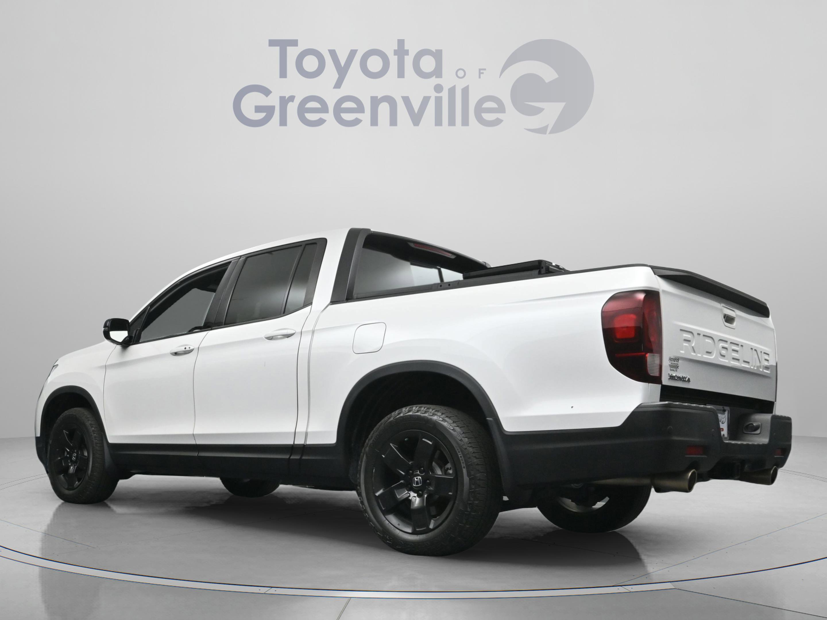 Used 2024 Honda Ridgeline Black Edition image 8