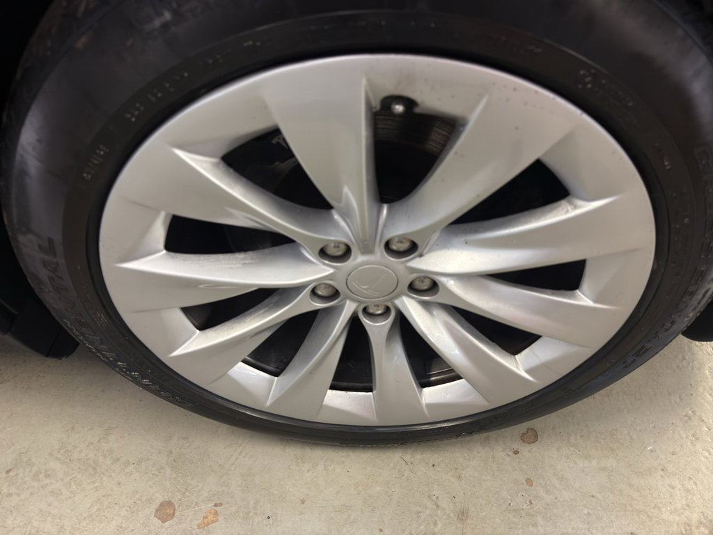 Used 2016 Tesla Model X P100D image 25