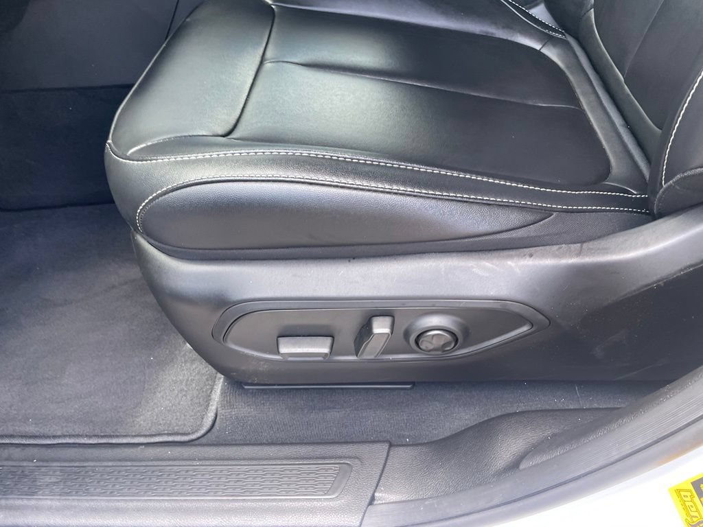 Used 2024 Jeep Grand Cherokee Limited AWD/4WD image 10