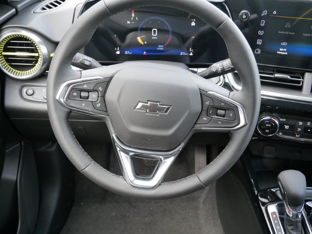 New 2026 Chevrolet Trax ACTIV FWD image 19