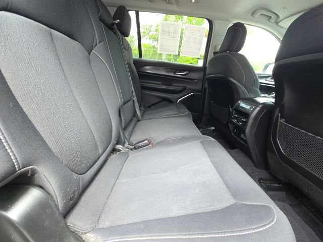 Used 2022 Jeep Grand Cherokee L Laredo w/ Luxury Tech Group I RWD image 15