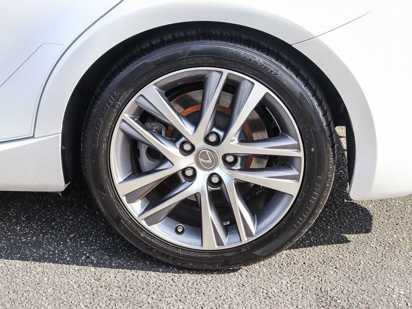 Used 2018 Lexus IS 300 RWD image 10