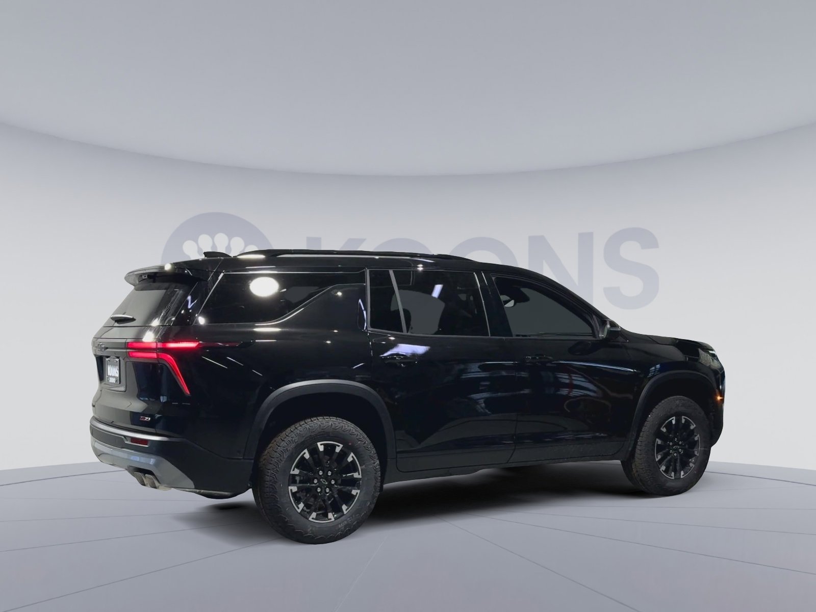 New 2026 Chevrolet Traverse Z71 w/ Enhanced Driving Package image 2