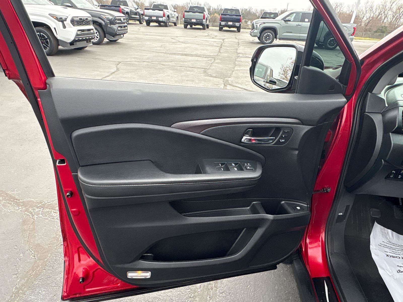 Used 2023 Honda Ridgeline RTL-E image 17