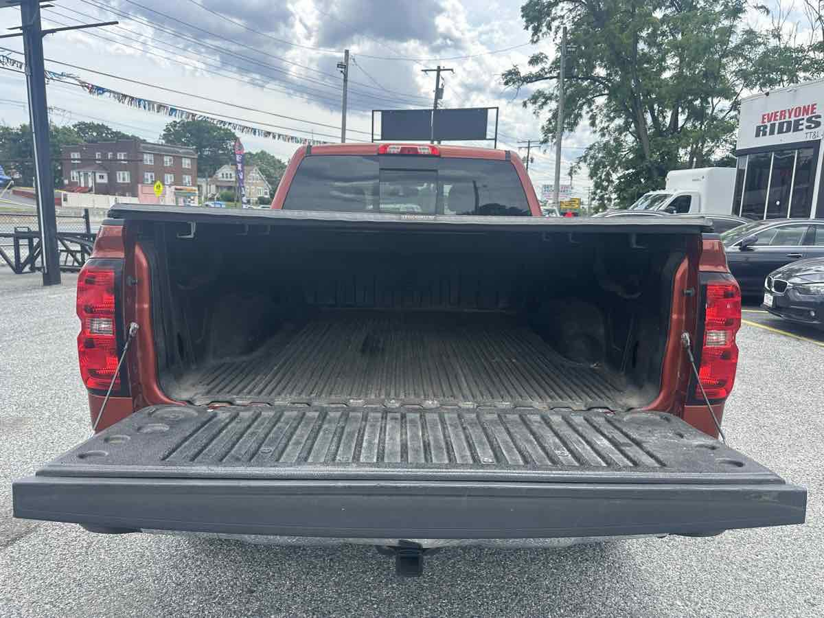 Used 2015 Chevrolet Silverado 1500 LTZ RWD image 8
