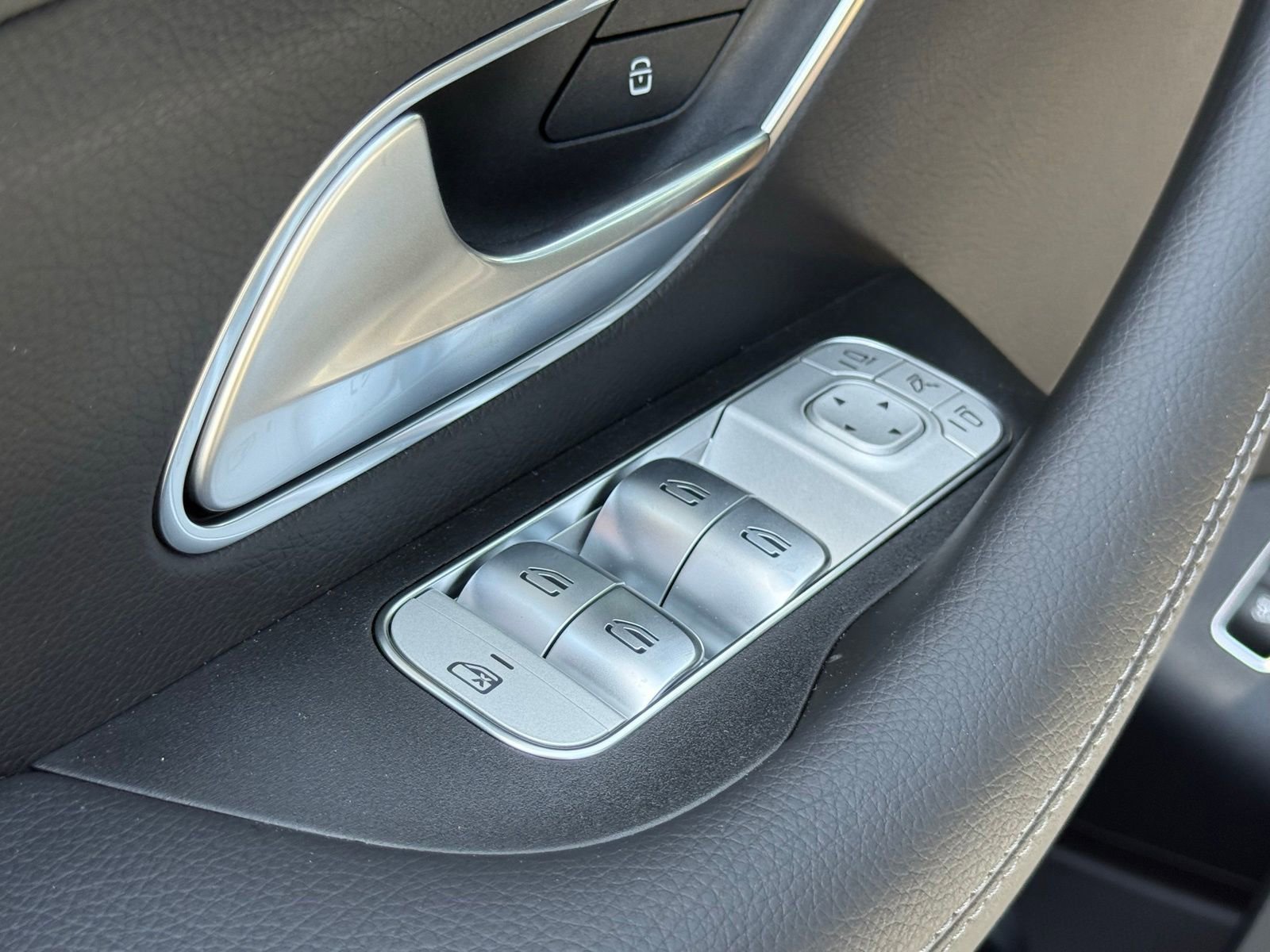 New 2026 Mercedes-Benz GLS 580 4MATIC image 16