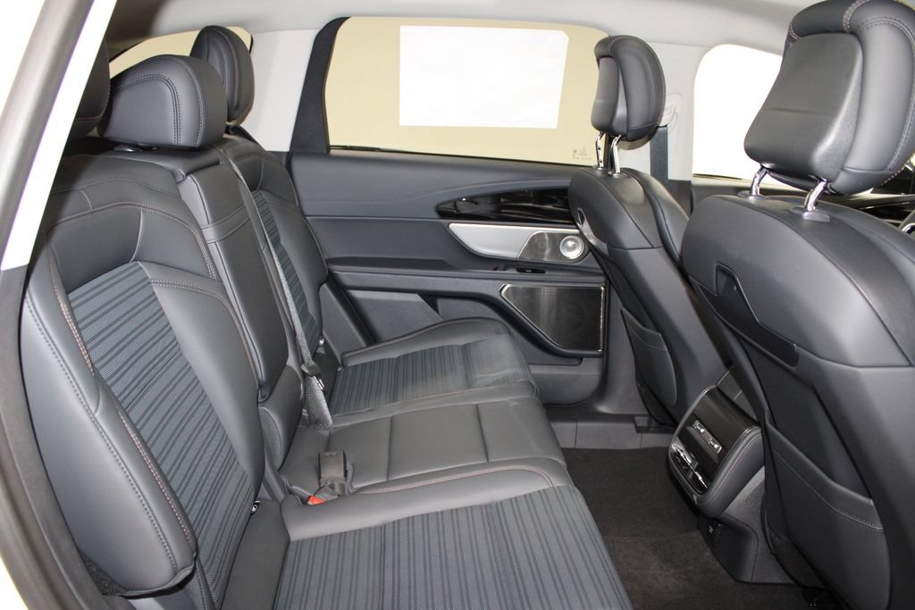 New 2026 Lincoln Nautilus Reserve AWD/4WD image 29
