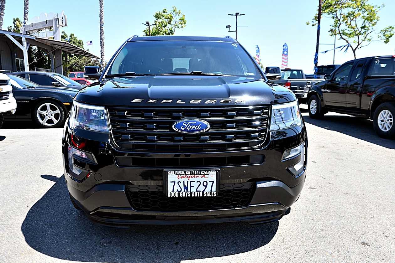 Used 2016 Ford Explorer Sport AWD/4WD image 2