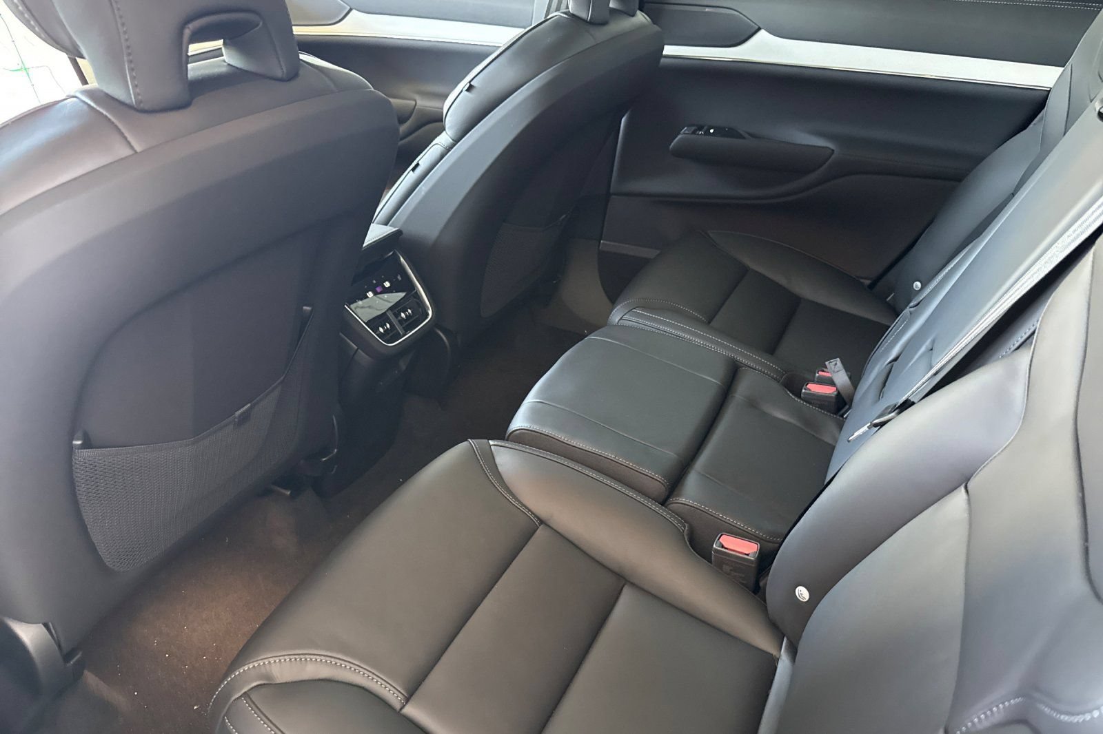 New 2026 Volvo EX90 Ultra AWD/4WD image 11