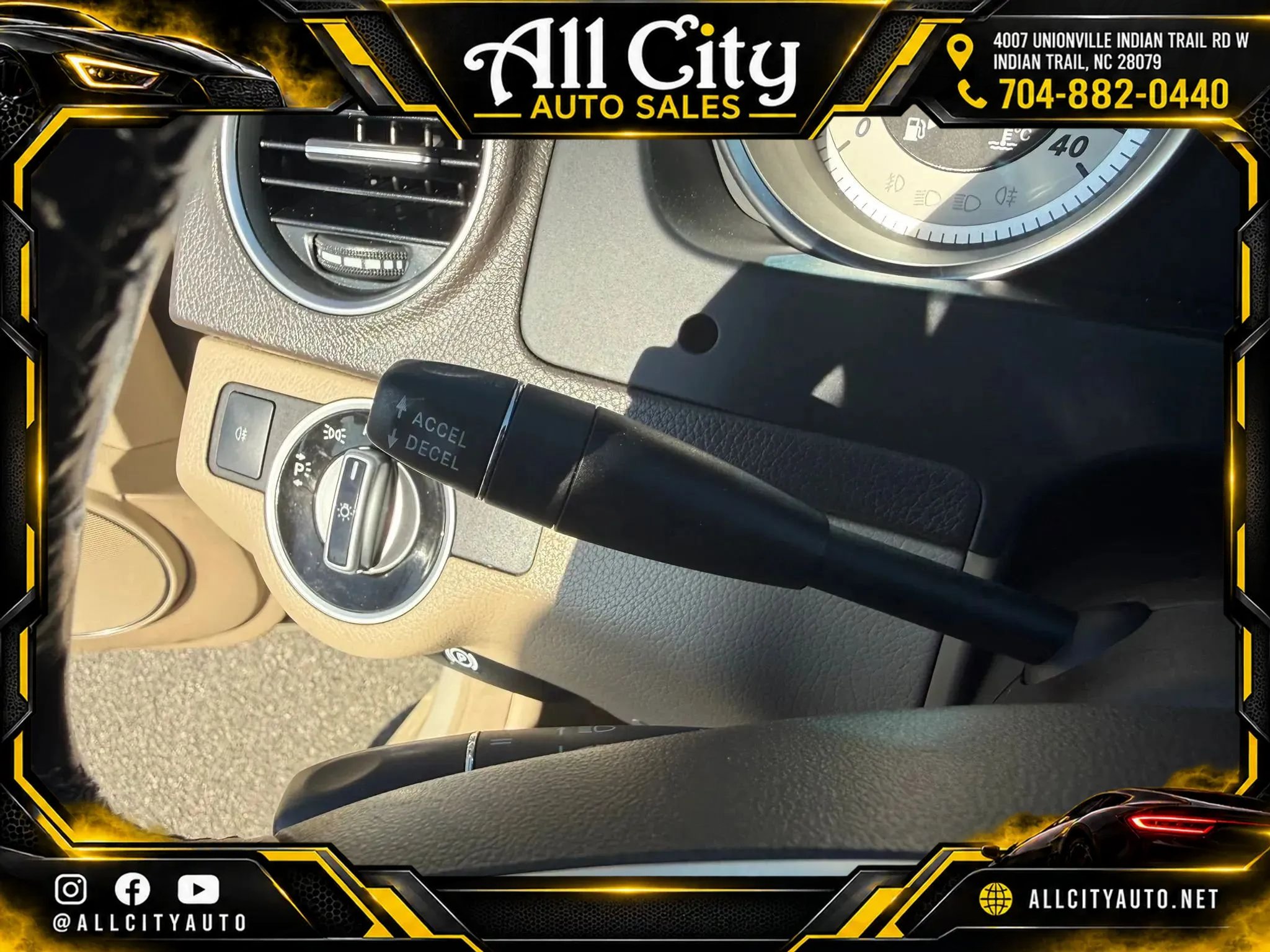 Used 2012 Mercedes-Benz C 250 Sedan image 21