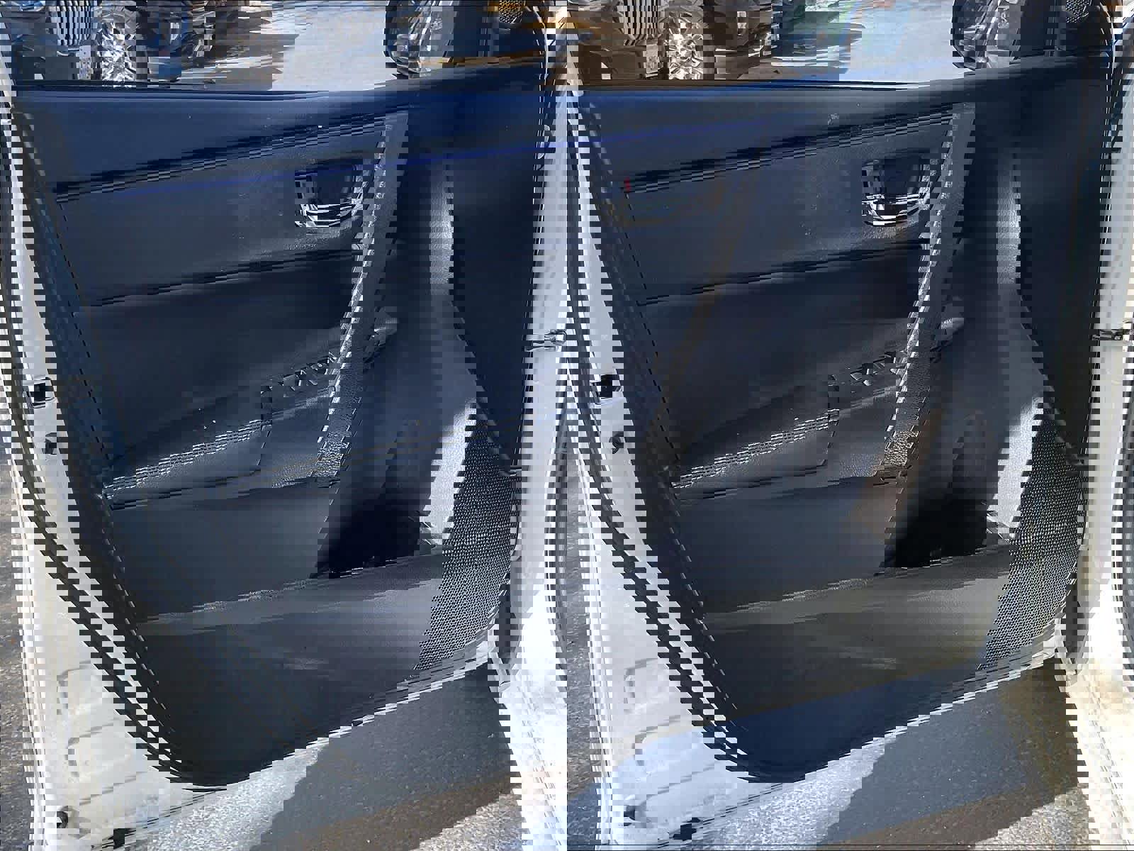 Used 2018 Toyota Corolla SE image 23