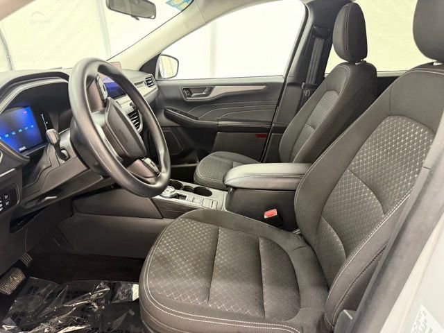 Used 2025 Ford Escape Active AWD/4WD image 11
