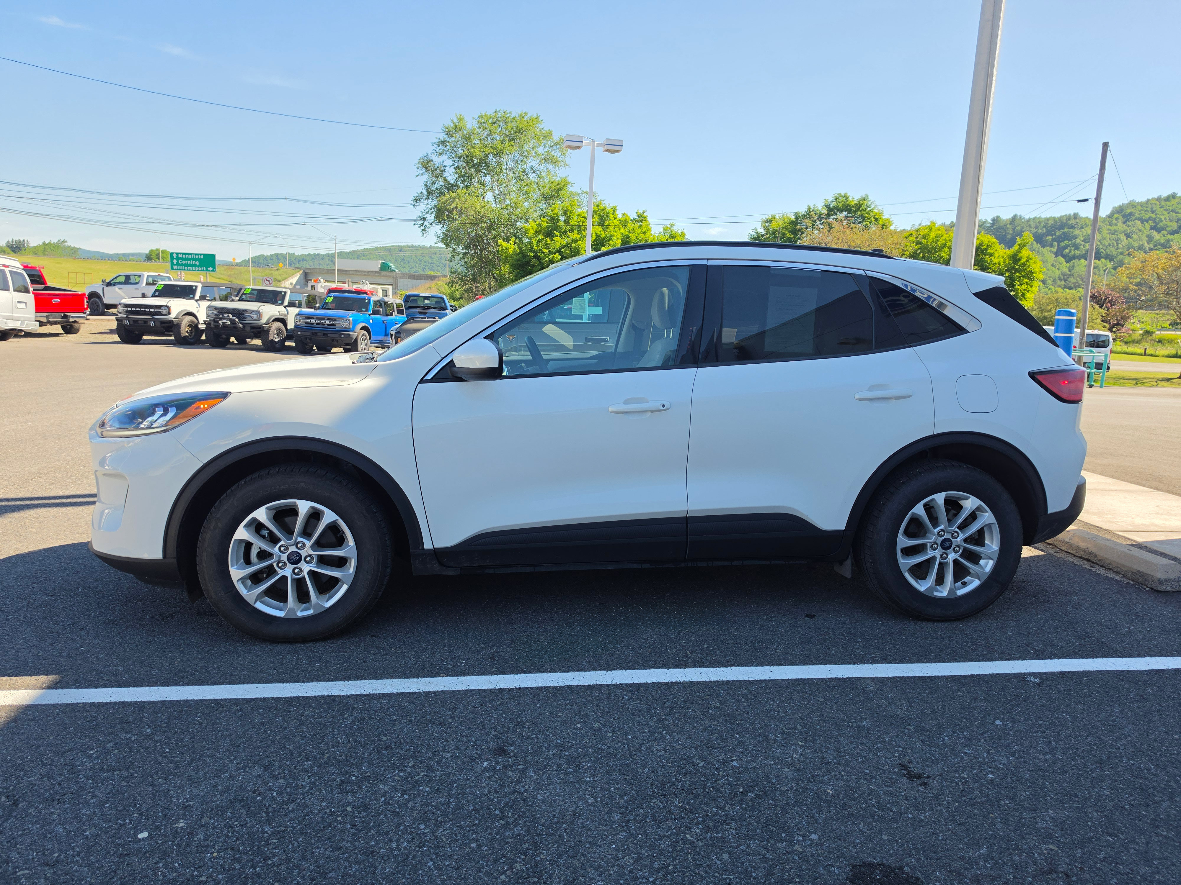 Used 2020 Ford Escape SE AWD/4WD image 7