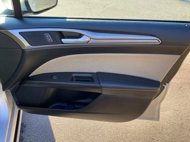 Used 2018 Ford Fusion S image 36