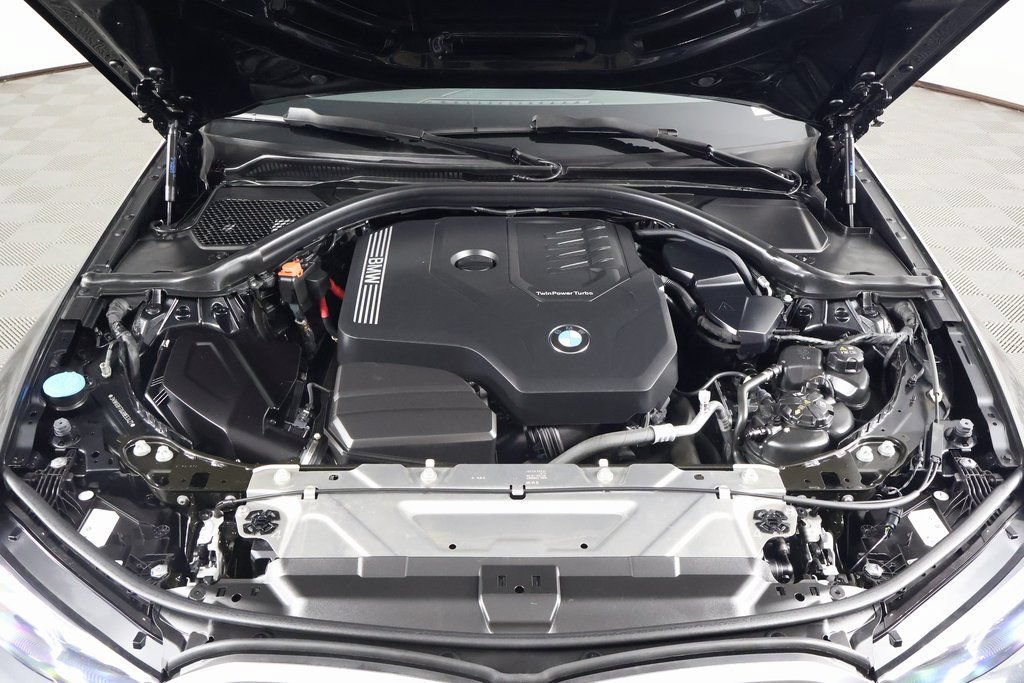 Used 2024 BMW 330i Sedan w/ Convenience Package RWD image 15