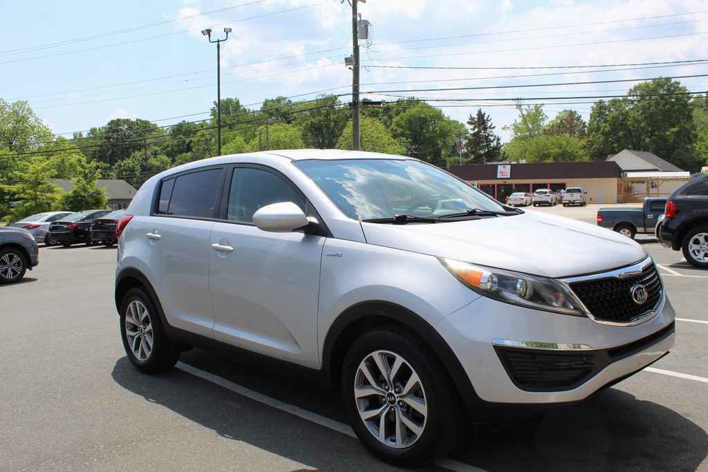 Used 2015 Kia Sportage LX AWD/4WD image 3