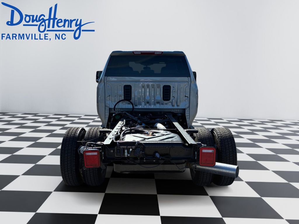 New 2026 GMC Sierra 3500 SLE image 4
