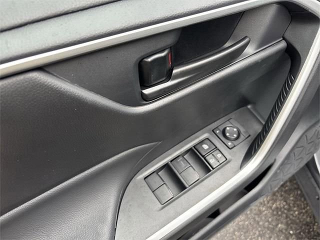 Used 2025 Toyota RAV4 LE FWD image 14