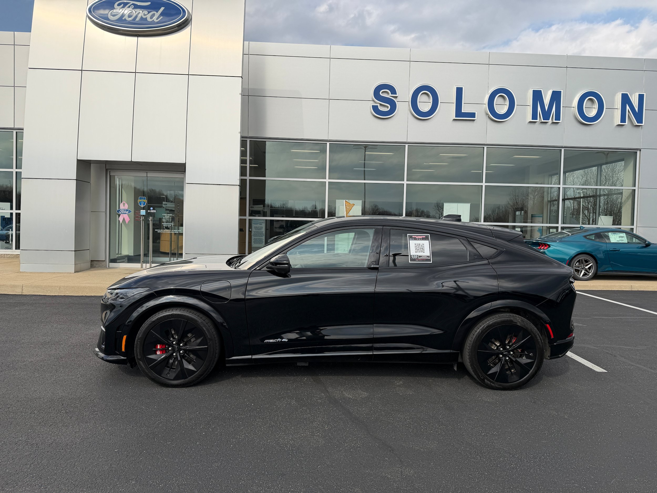 Certified 2025 Ford Mustang Mach-E GT AWD/4WD image 8
