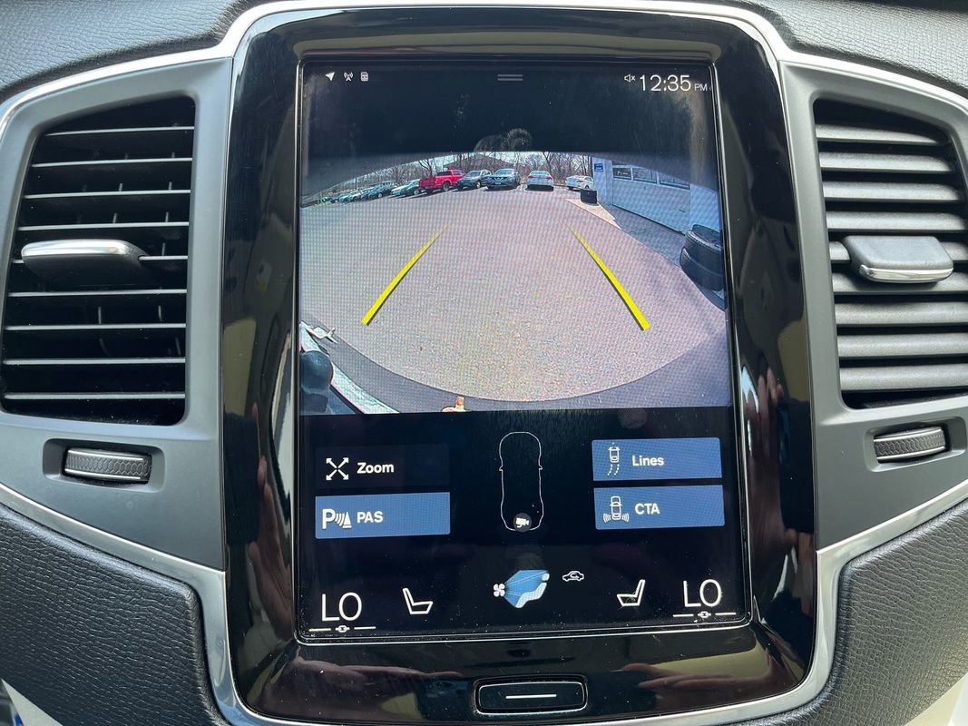 Used 2020 Volvo XC90 T6 Momentum w/ Protection Package Premier image 11