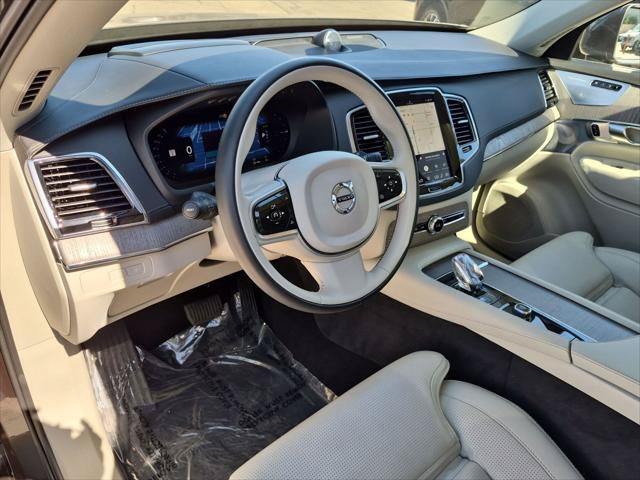 Certified 2024 Volvo XC90 T8 Ultimate w/ Protection Package Premier AWD/4WD image 12