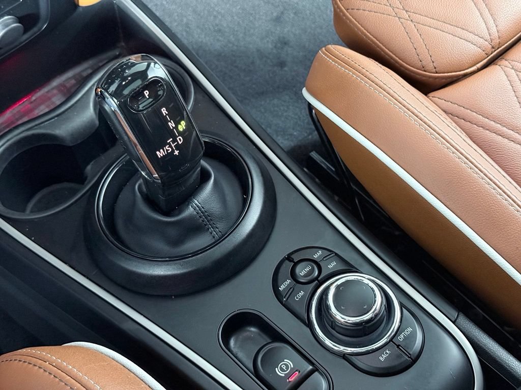 New 2026 MINI Cooper 2-Door Hardtop FWD image 14