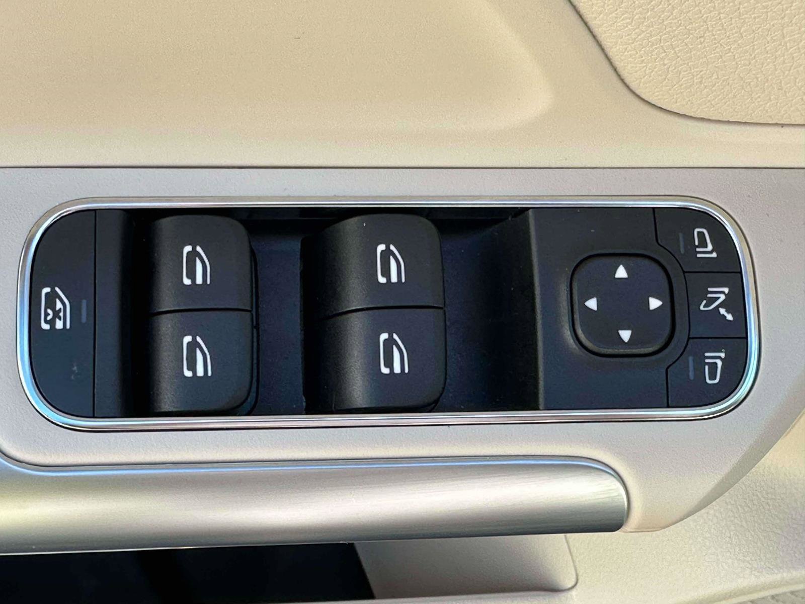 Certified 2025 Mercedes-Benz GLA 250 4MATIC image 12