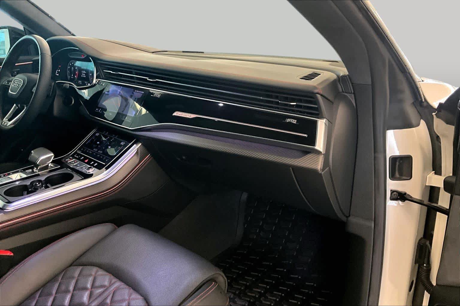 Used 2025 Audi SQ8 Prestige AWD/4WD image 17