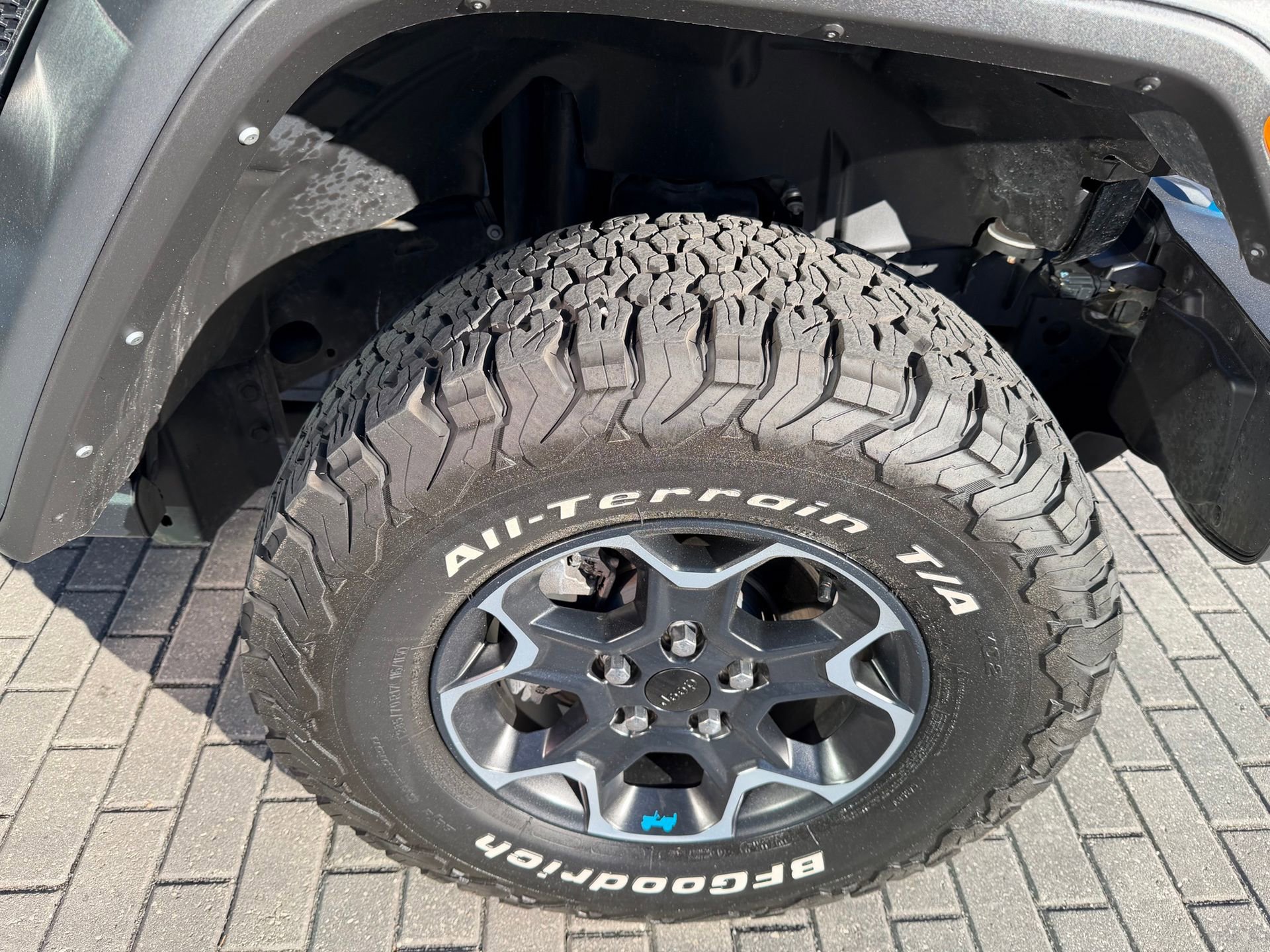 Used 2023 Jeep Wrangler Unlimited Rubicon 4xe image 30