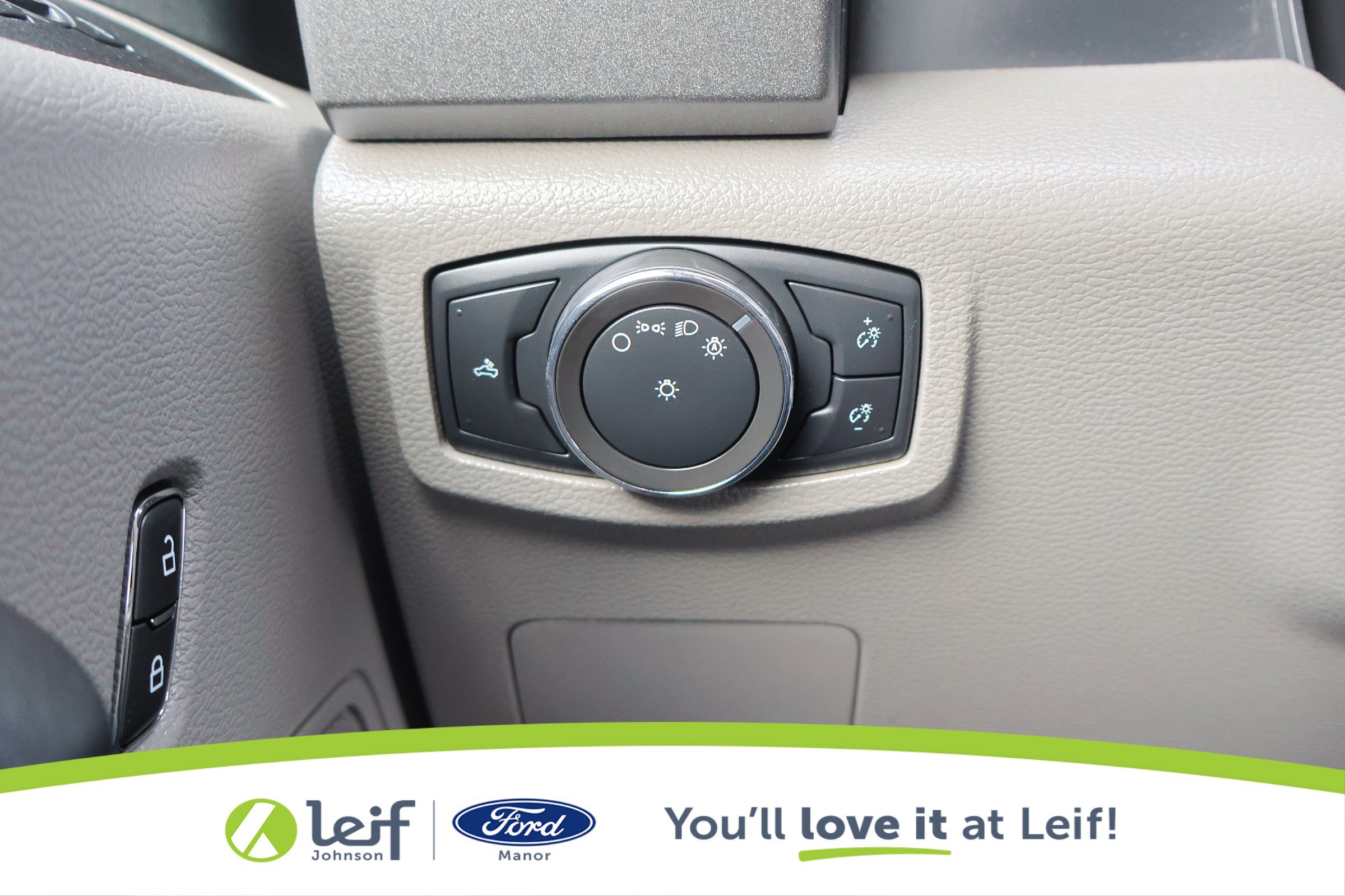 Used 2021 Ford F250 XL w/ Power Equipment Group image 17