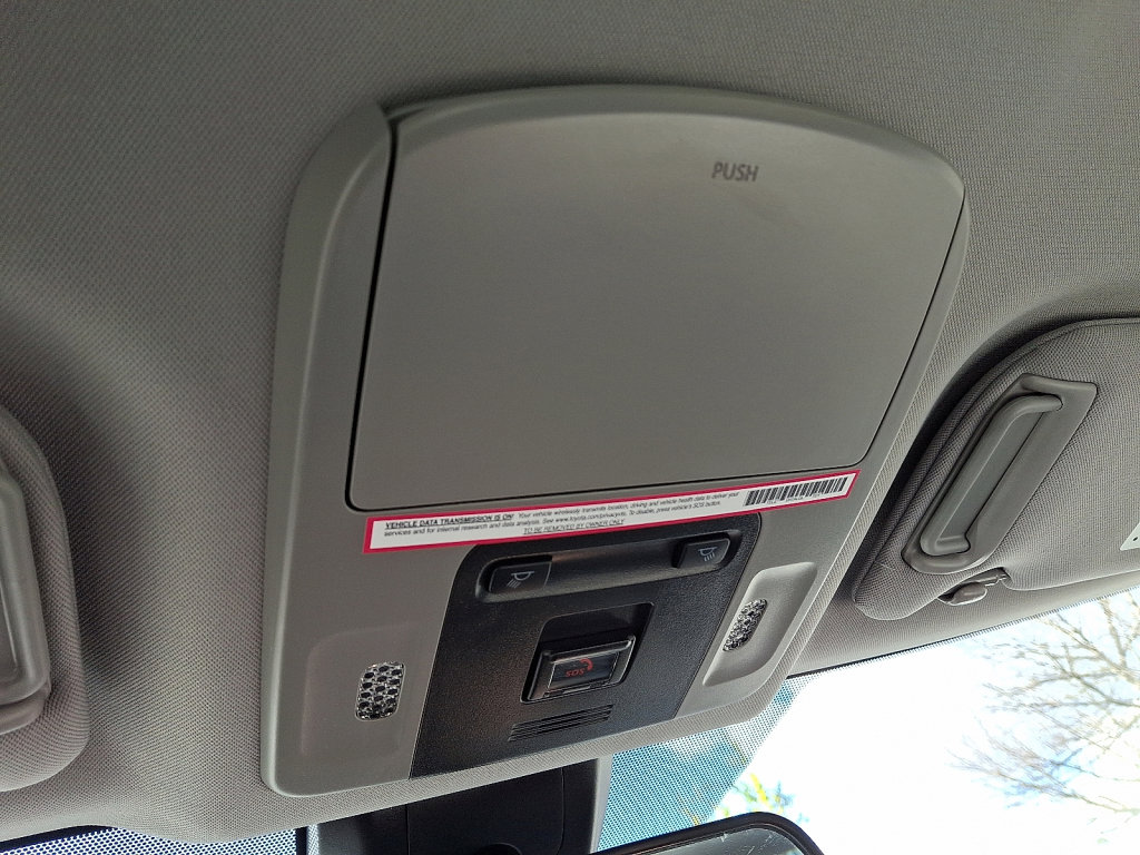 Used 2023 Toyota Camry SE image 31