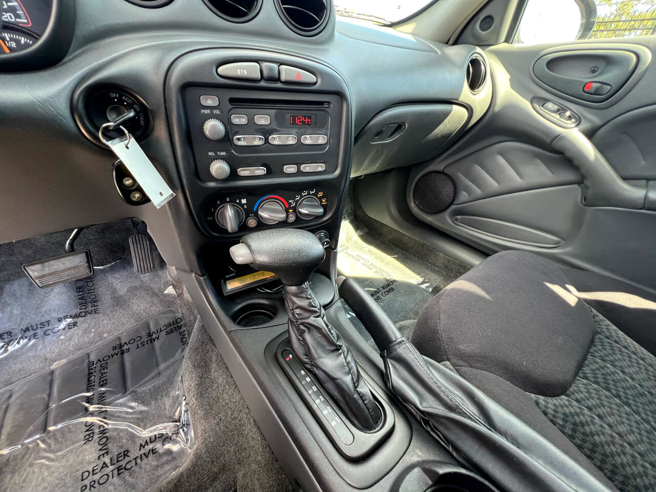 Used 2003 Pontiac Grand Am SE image 38