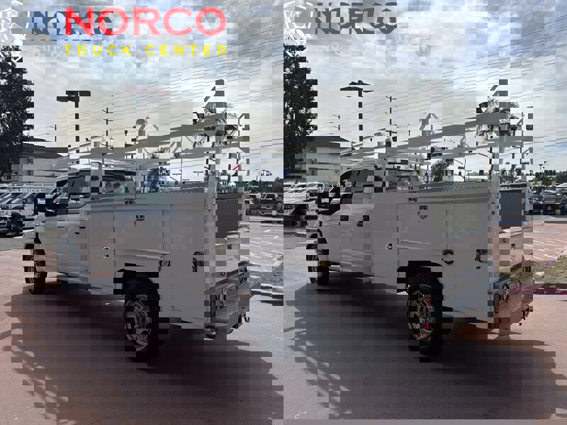 Used 2019 Ford F350 XL w/ Power Equipment Group image 6