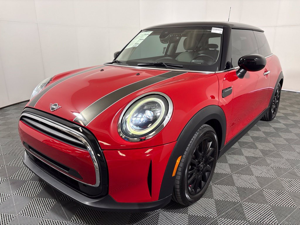 Certified 2024 MINI Cooper 2-Door Hardtop w/ Signature Upholstery Package FWD image 2