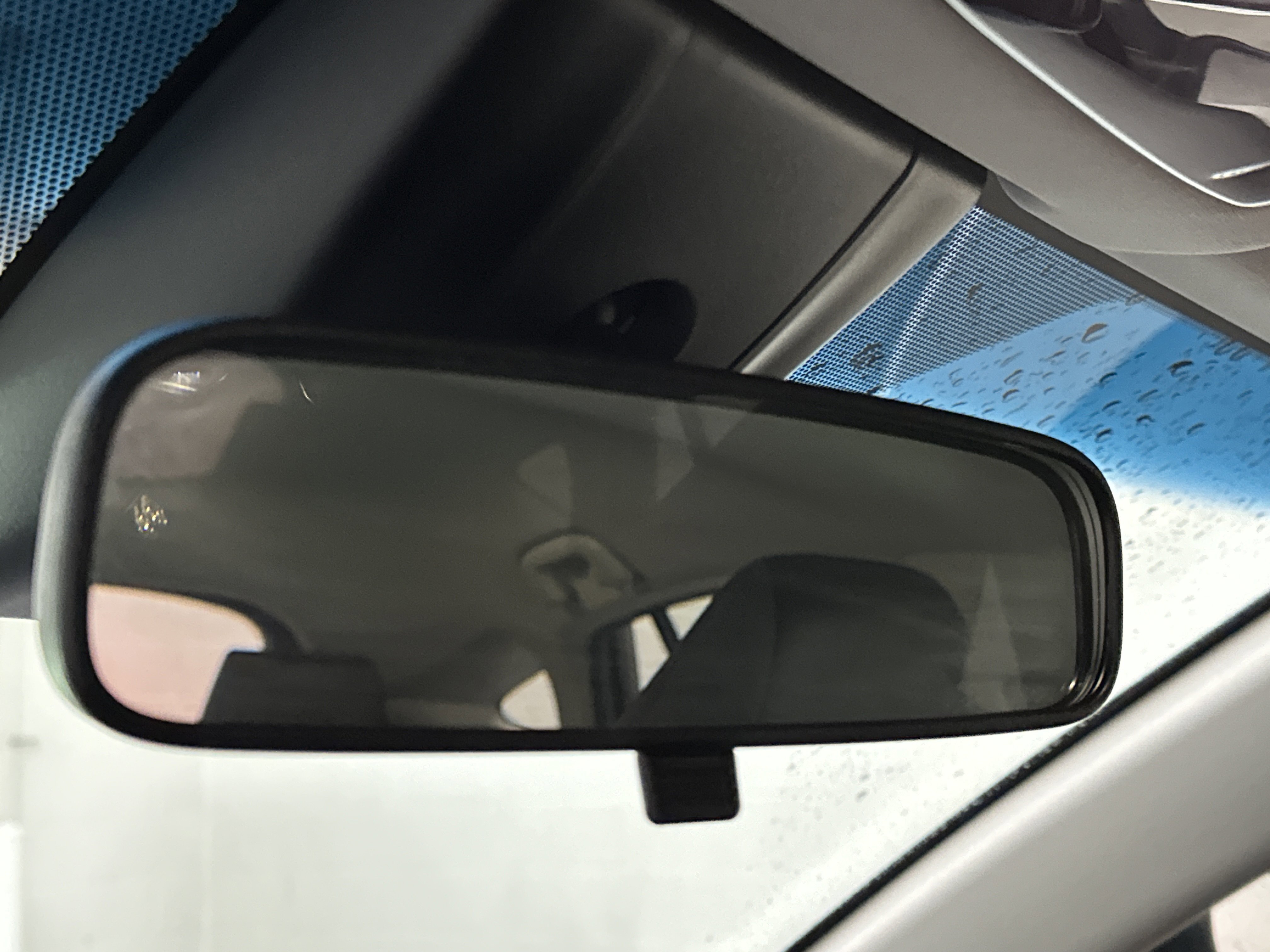 Used 2022 Toyota Venza LE image 33