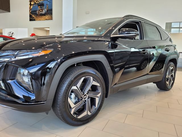 Certified 2023 Hyundai Tucson Limited AWD/4WD image 6