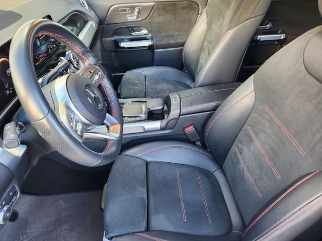 Used 2022 Mercedes-Benz GLB 250 4MATIC video 4