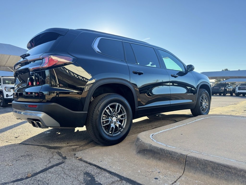 Used 2025 GMC Acadia Elevation image 4