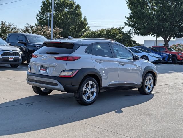 Used 2023 Hyundai Kona SEL FWD image 6