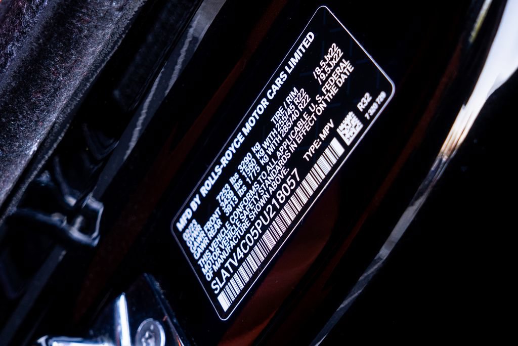 Used 2023 Rolls-Royce Cullinan AWD/4WD image 17
