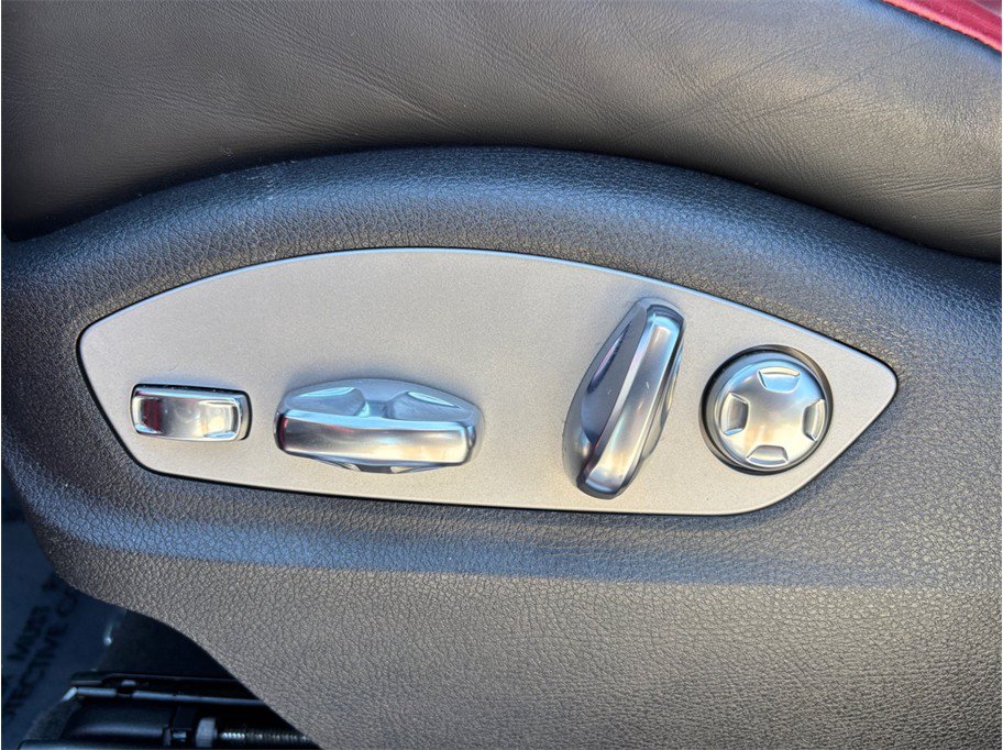 Used 2023 Porsche Macan S AWD/4WD image 20