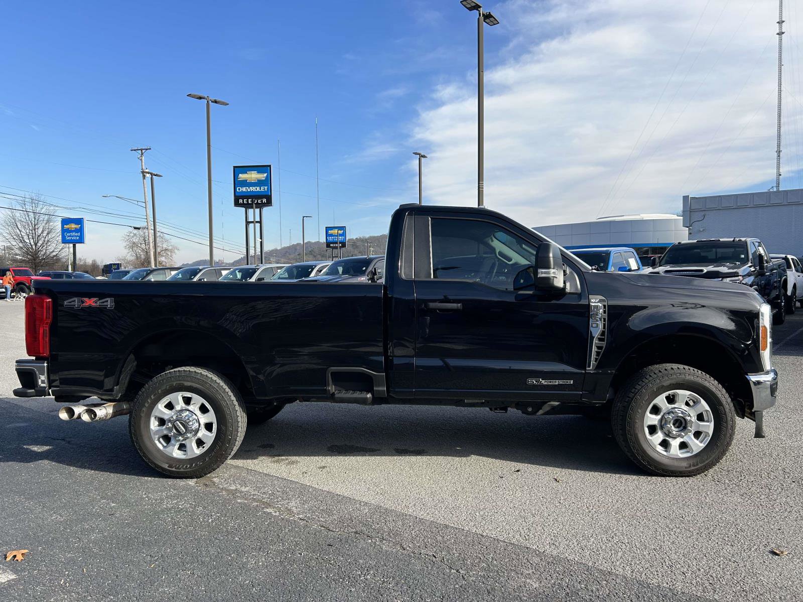 Used 2024 Ford F350 XLT image 2
