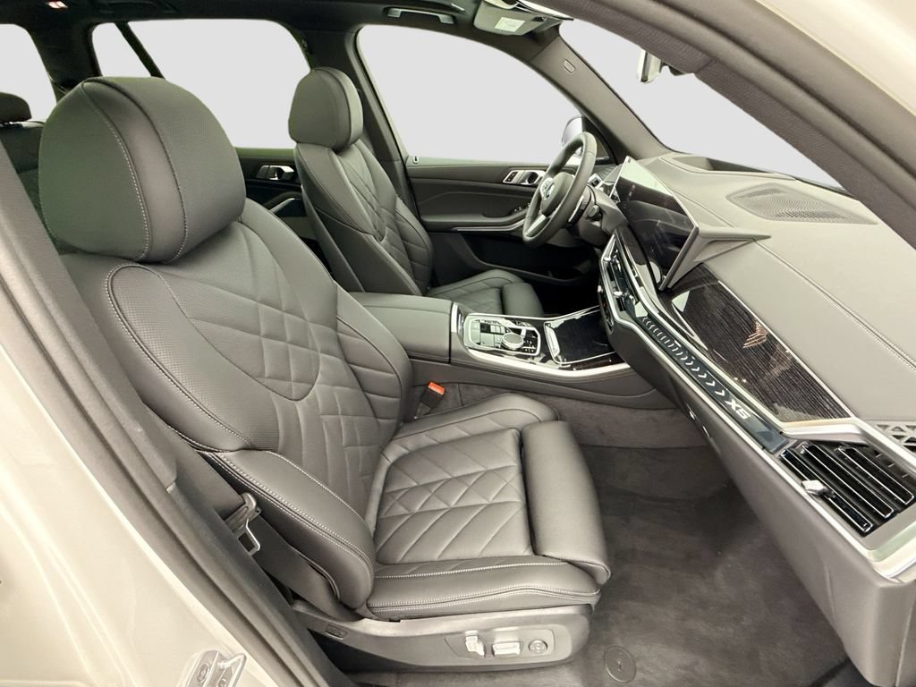 New 2026 BMW X5 sDrive40i w/ M Sport Package RWD image 19
