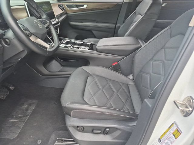 Used 2025 Volkswagen Atlas SE FWD image 24